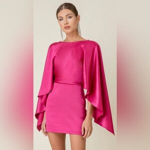 Line and Dot Cape dress in raspberry 💖